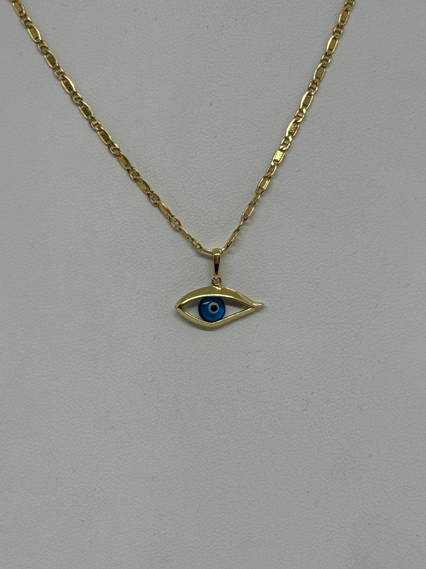 14k Gold Evil Eye Pendant & Chain