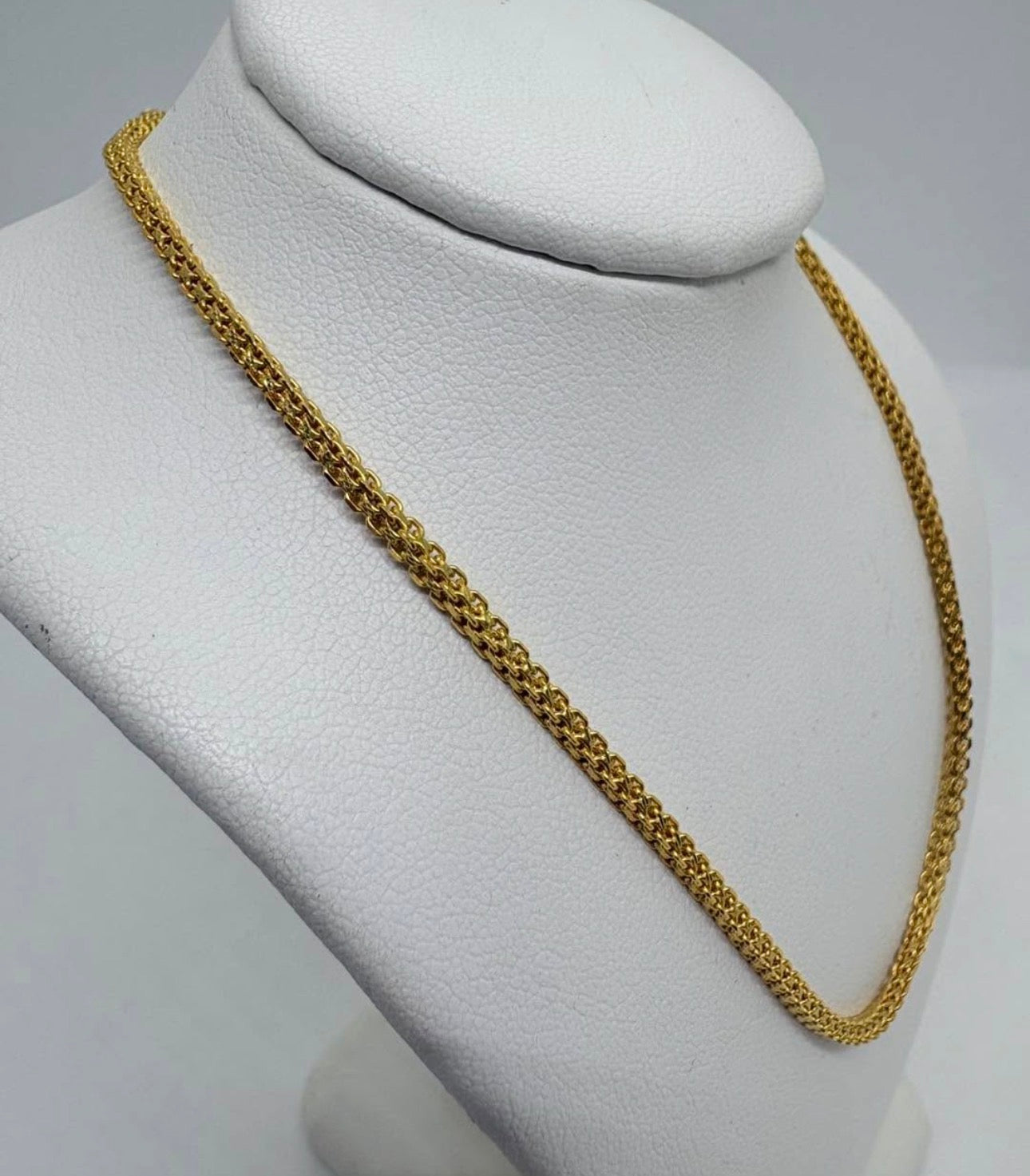 22ct Hallmarked Yellow Gold Woven Link Chain Necklace