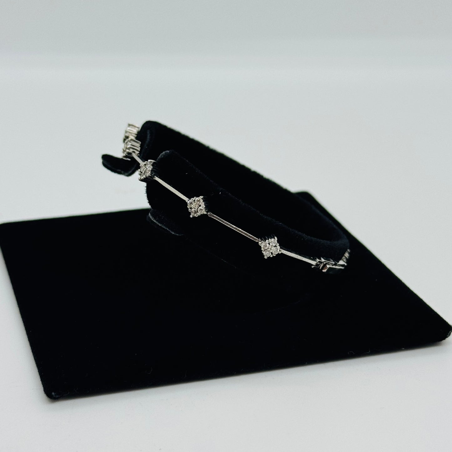 9ct White Gold Cubic Zirconia Set Bracelet