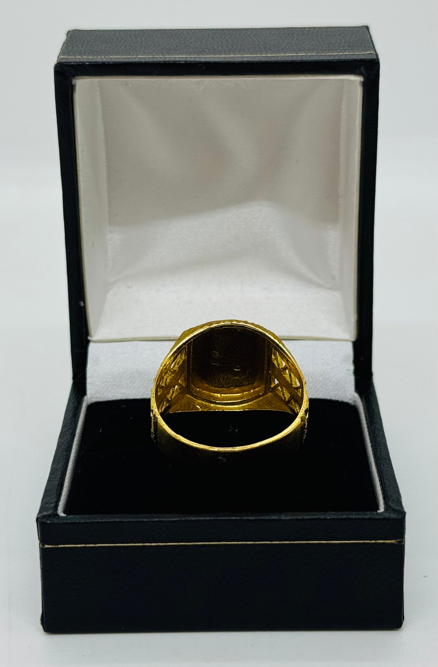 22ct Yellow Gold Textured Star Signet Ring