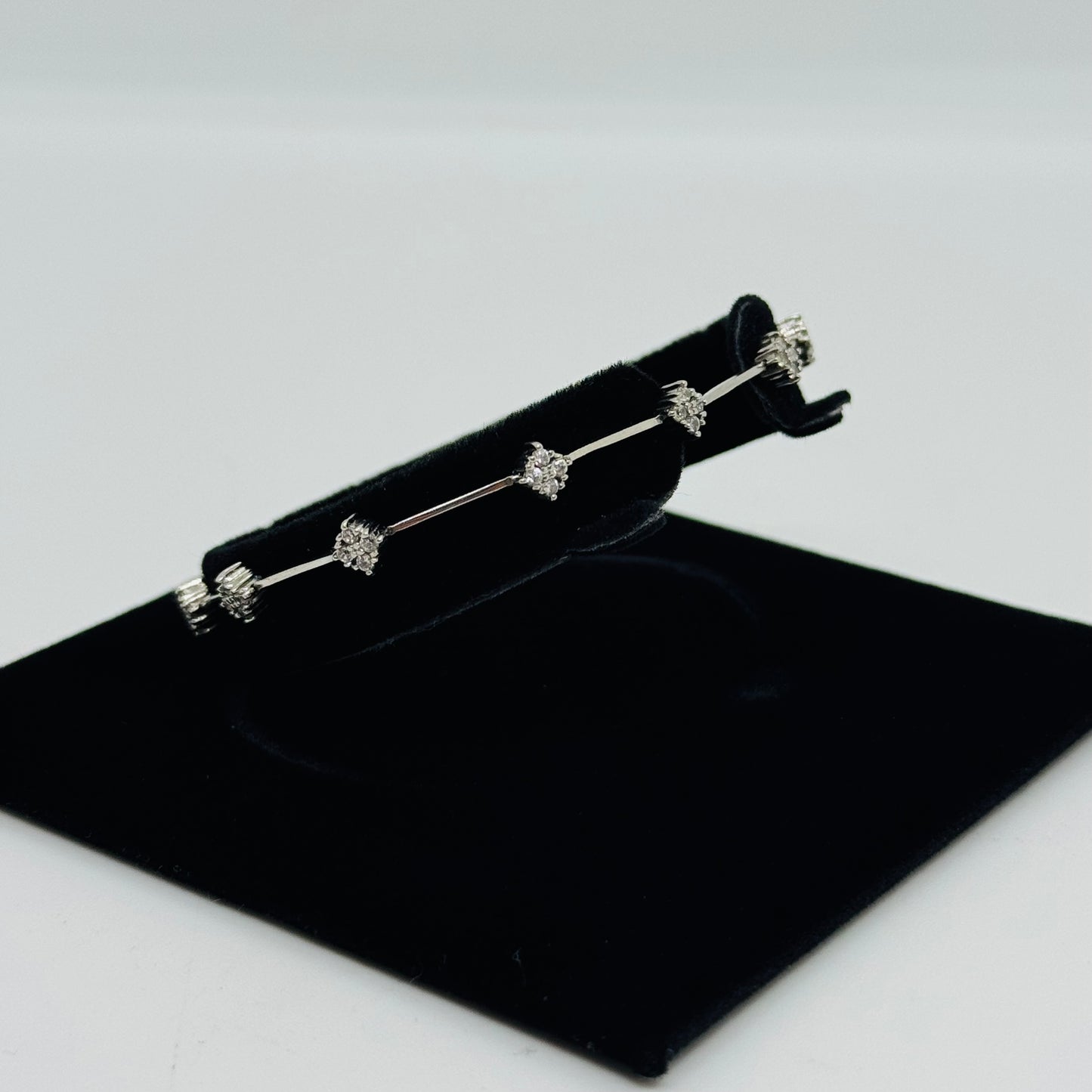9ct White Gold Cubic Zirconia Set Bracelet