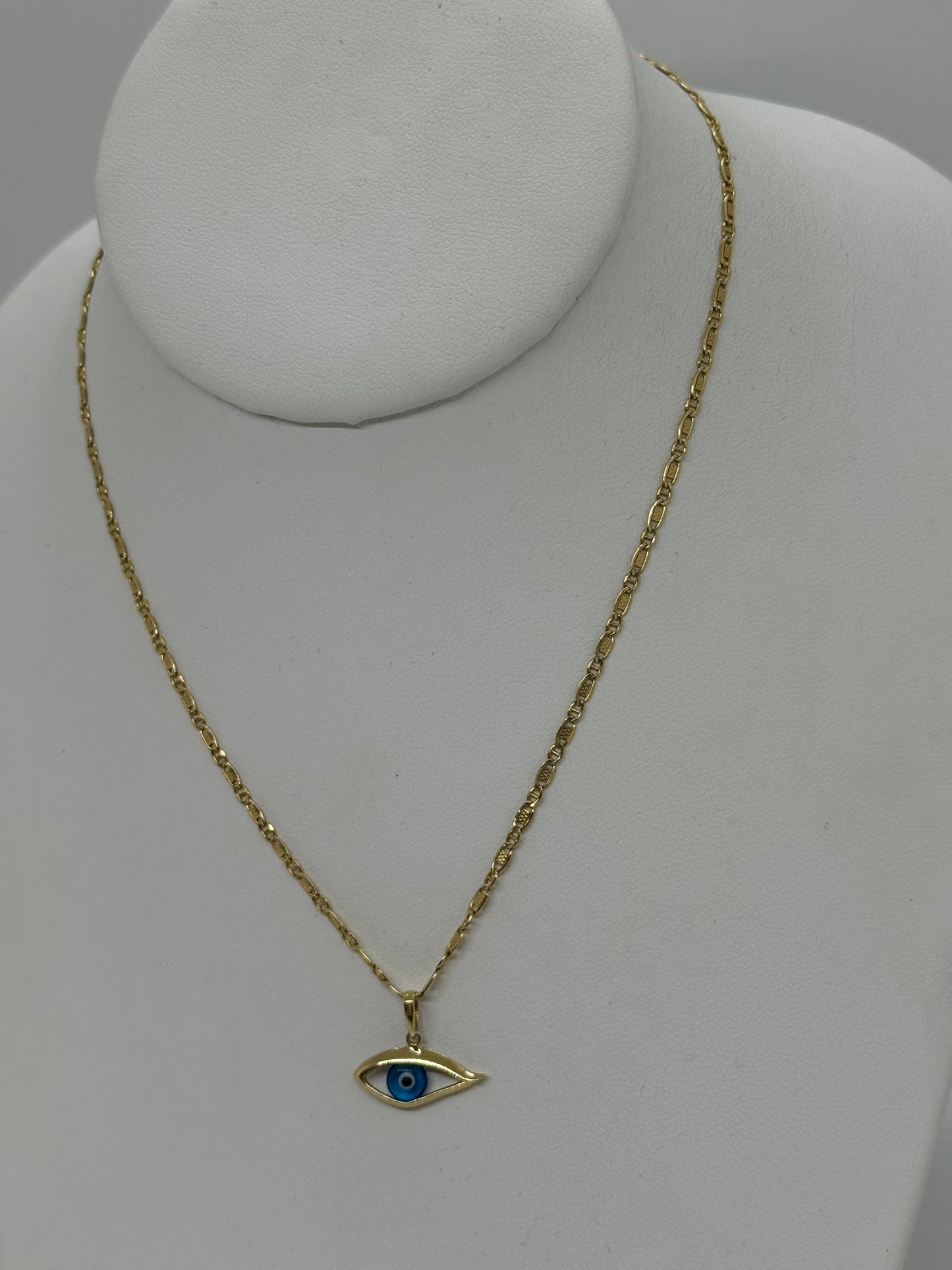 14k Gold Evil Eye Pendant & Chain