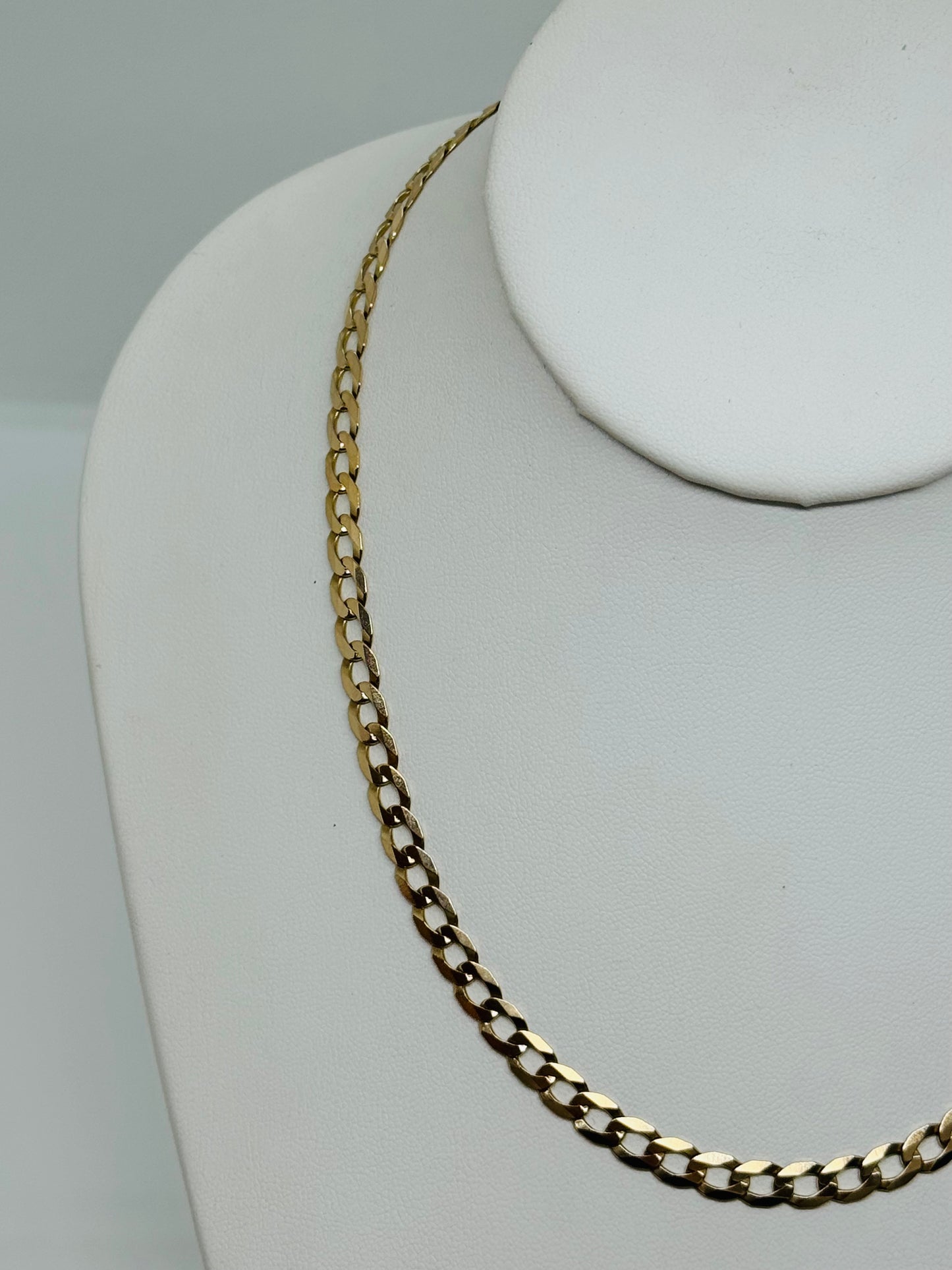 9ct Yellow Gold Curb Chain