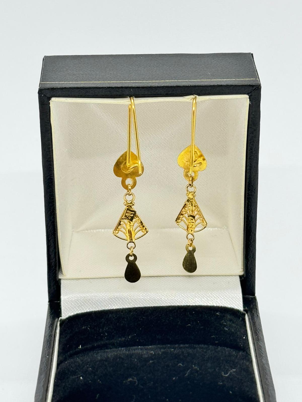 Asian Gold Droop  Earrings