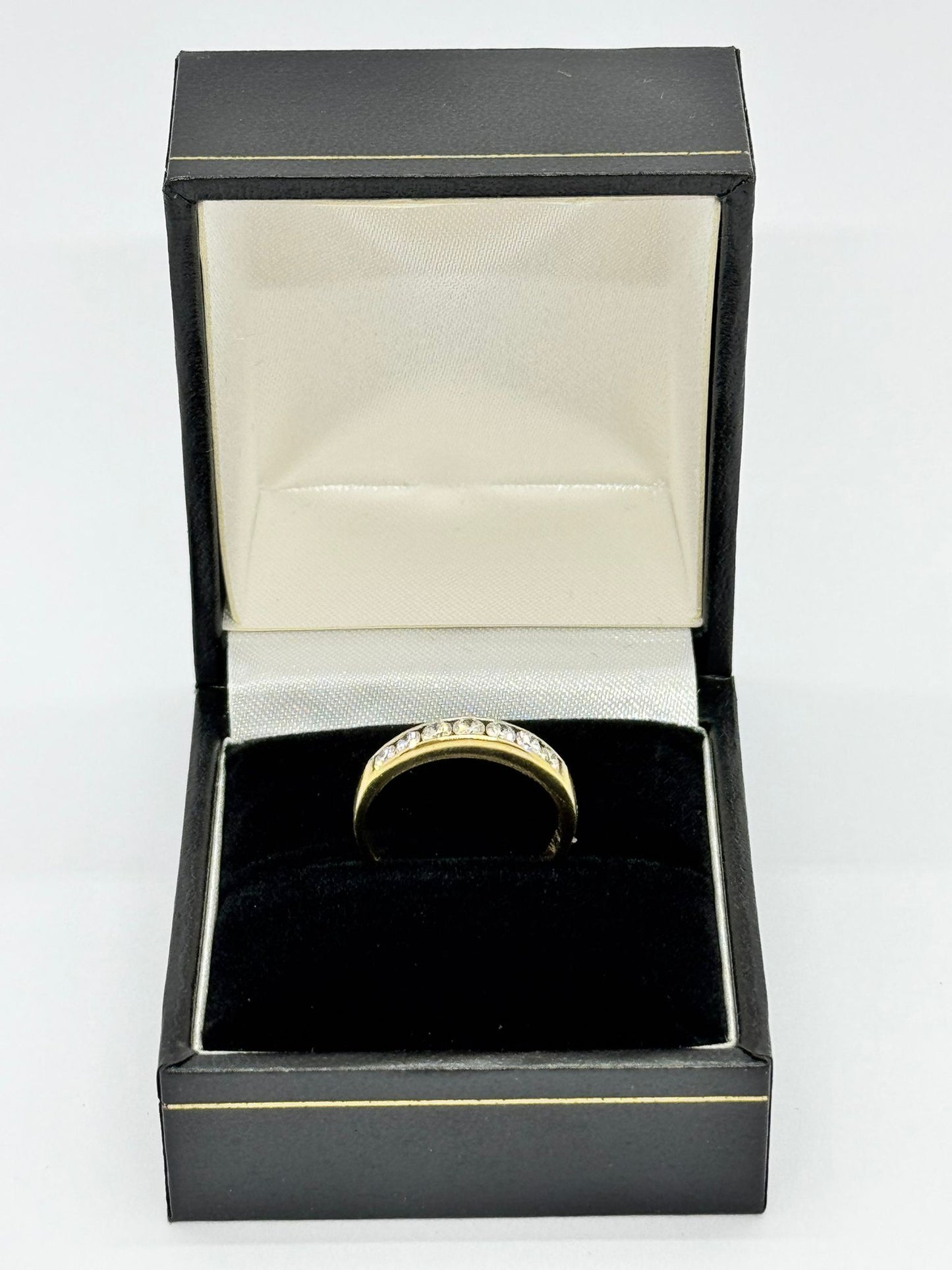 18ct 7st Diamond Ring